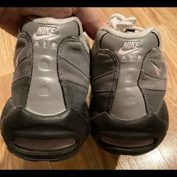 Nike air max 95 grey / pink foam size 11 lightly used good condition CJ0588 001 - Picture 6 of 7